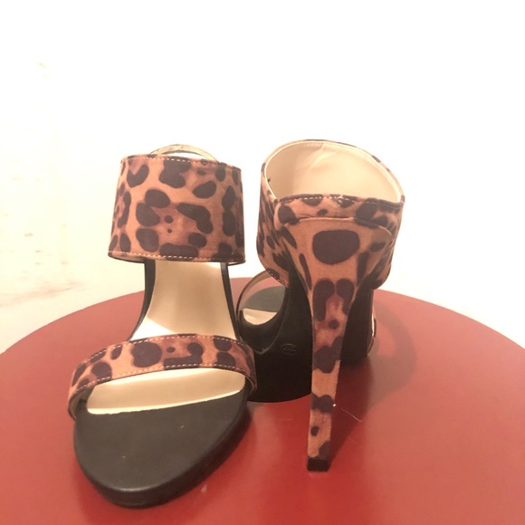 Open toe animal print mule heels - Picture 2 of 5